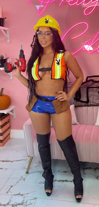 CONSTRUCTION BADDIE